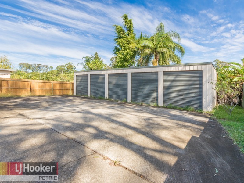 55 Beeville Rd, Petrie QLD 4502