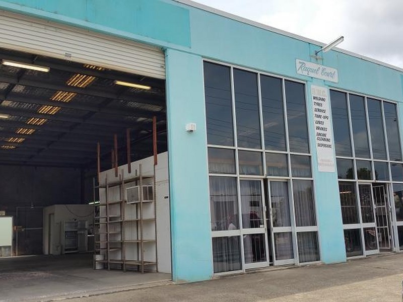 Unit 3 and 4/38 Kenworth Place, Brendale QLD 4500