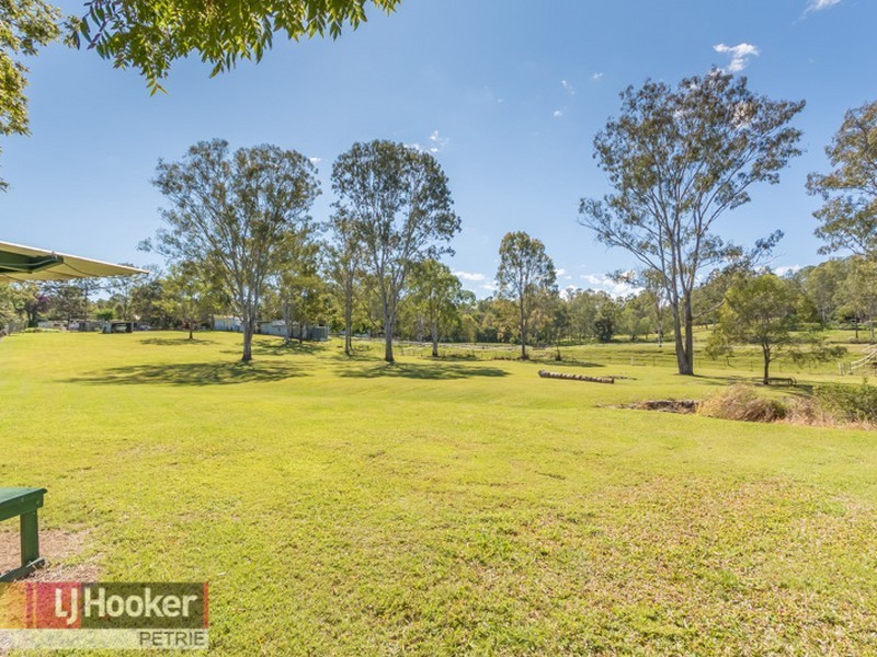 13 Whiteside Rd, Whiteside QLD 4503