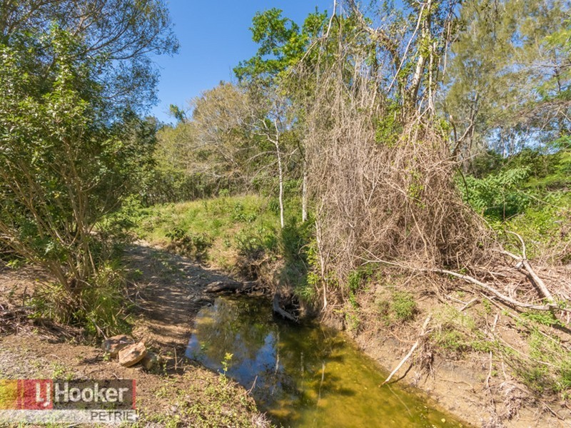 13 Whiteside Rd, Whiteside QLD 4503