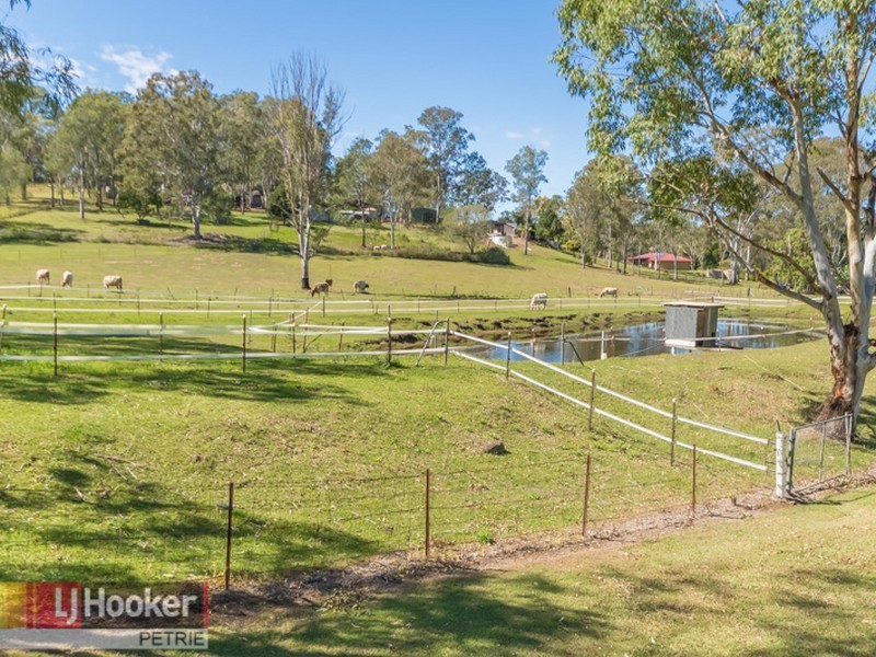 13 Whiteside Rd, Whiteside QLD 4503