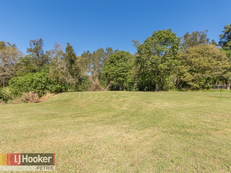 13 Whiteside Rd, Whiteside QLD 4503