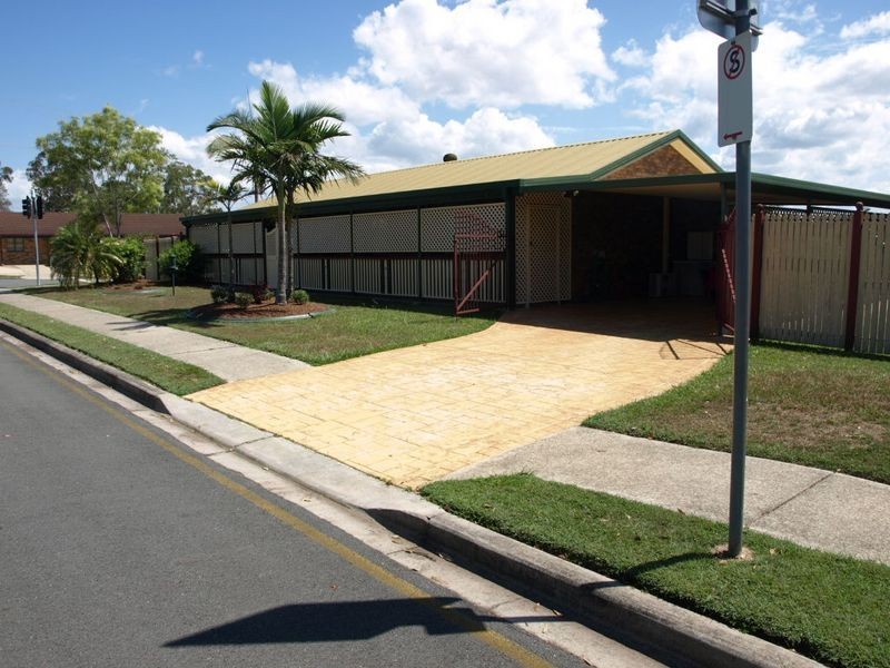 1 Eacham Street, Petrie QLD 4502