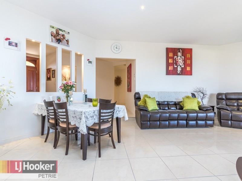 1 Hunter Circuit, Petrie QLD 4502