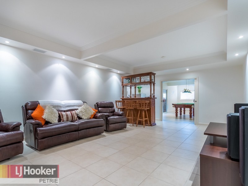 1 Hunter Circuit, Petrie QLD 4502