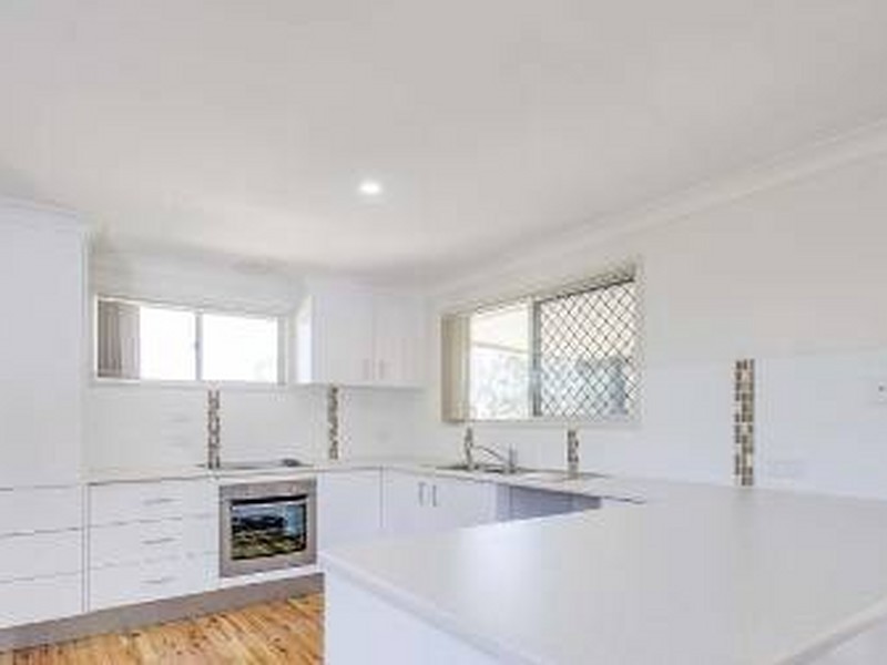 10 Arunga Street, Petrie QLD 4502