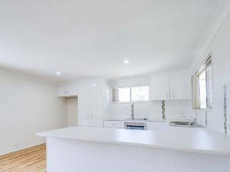 10 Arunga Street, Petrie QLD 4502