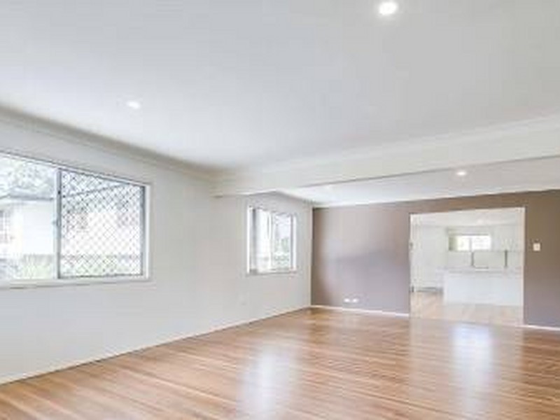 10 Arunga Street, Petrie QLD 4502