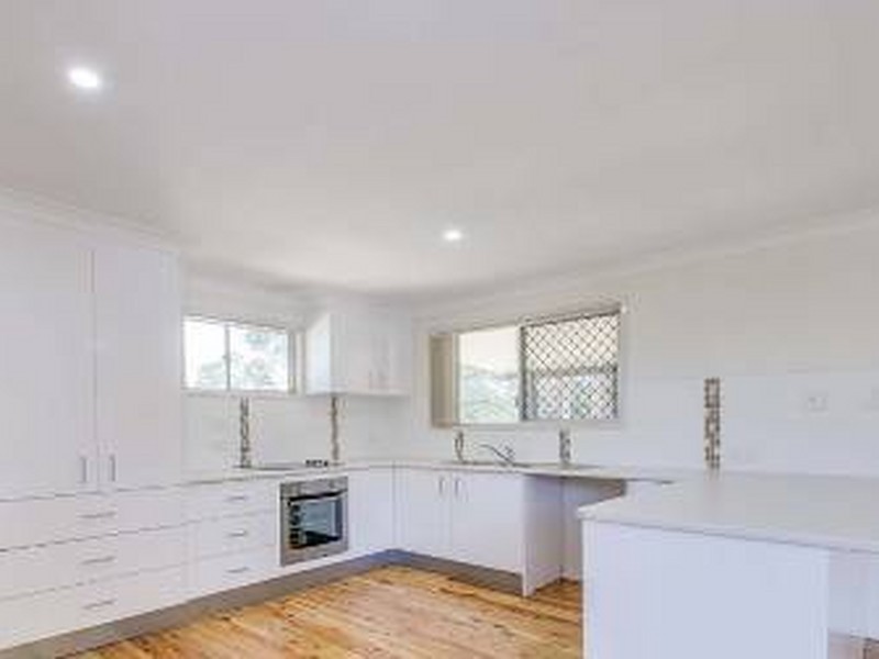 10 Arunga Street, Petrie QLD 4502