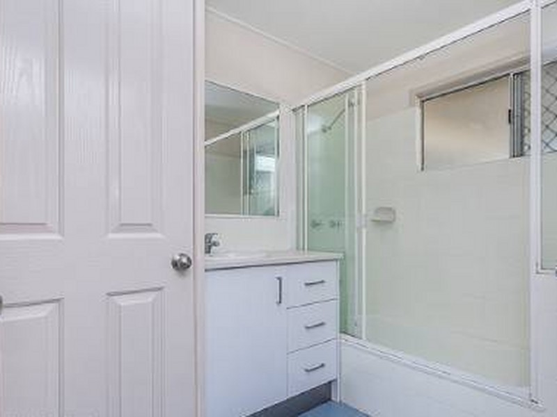 10 Arunga Street, Petrie QLD 4502