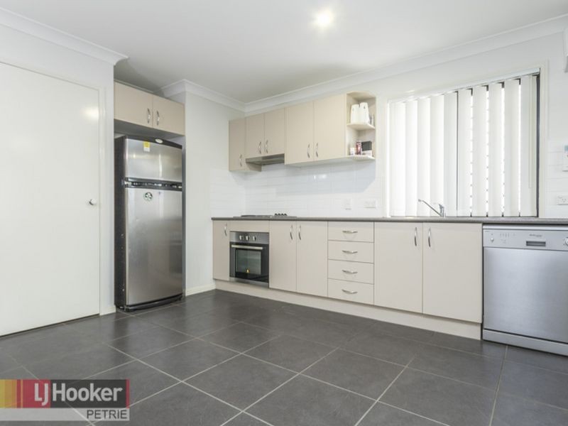19 Rodgers Lane, Kallangur QLD 4503