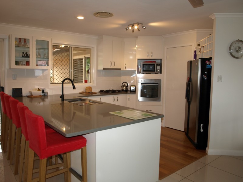 22 Inverpine Court, Petrie QLD 4502