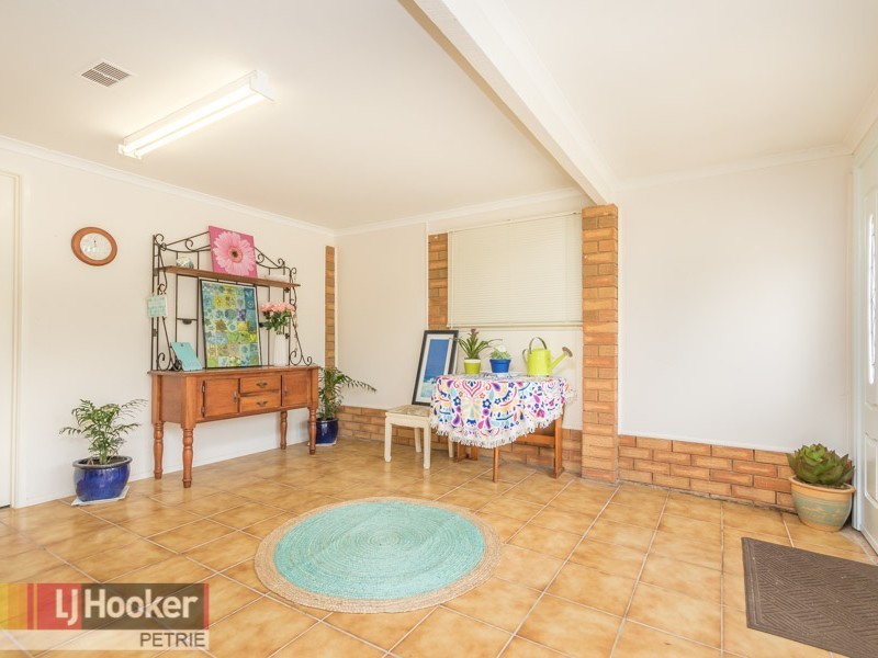 9 Rennes Avenue, Petrie QLD 4502