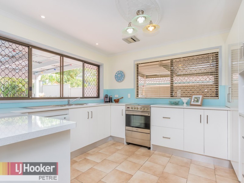 10 Constantia Drive, Petrie QLD 4502