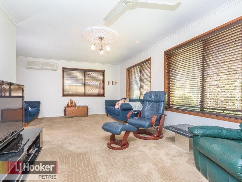10 Constantia Drive, Petrie QLD 4502