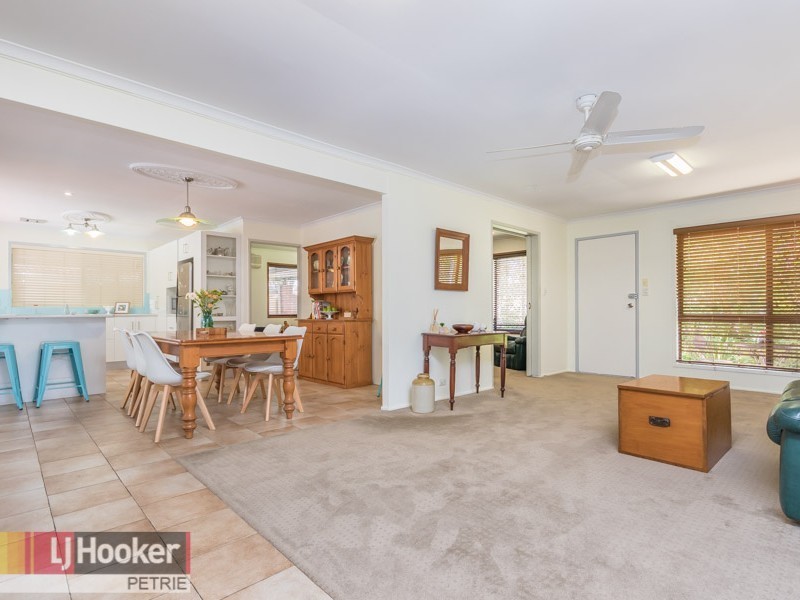 10 Constantia Drive, Petrie QLD 4502