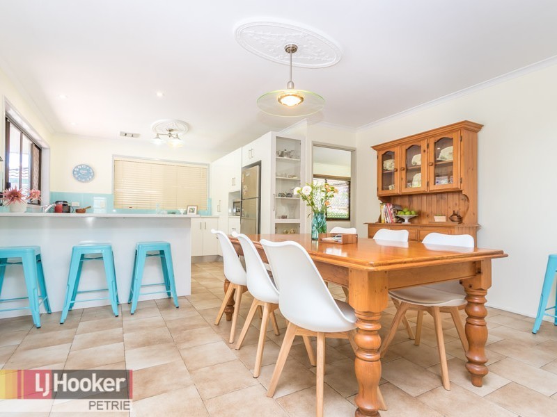 10 Constantia Drive, Petrie QLD 4502