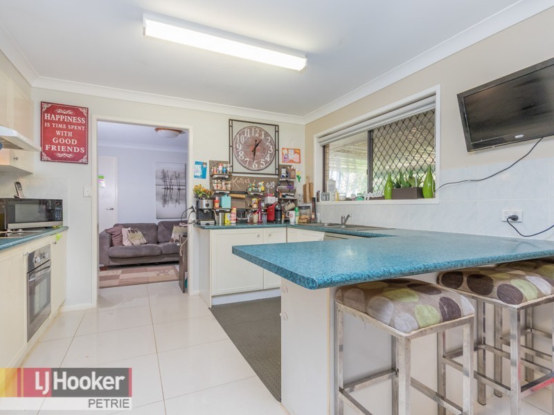 65 Viscount Street, Bray Park QLD 4500