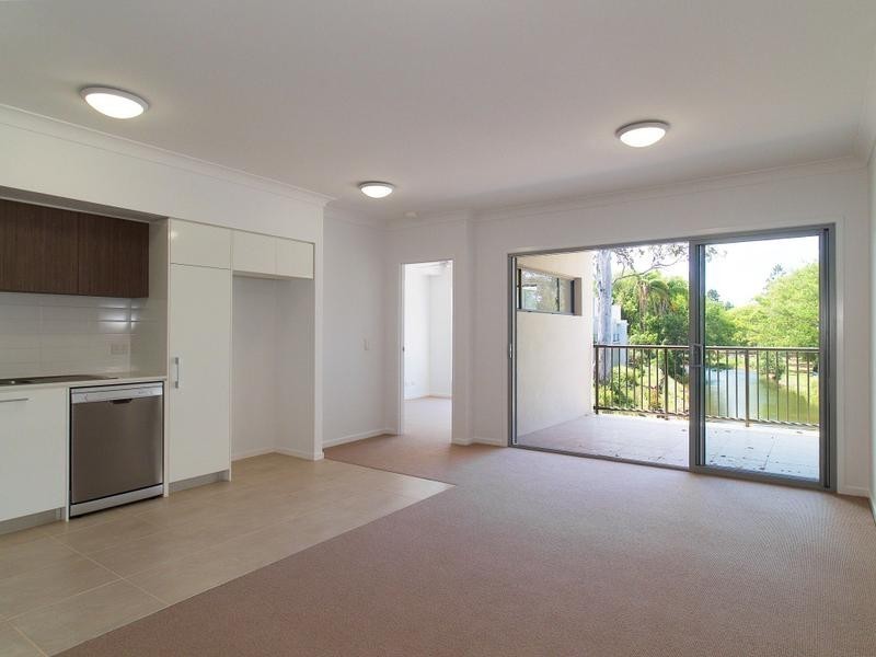 9 Houghton Street, Petrie QLD 4502