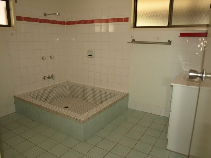 16 Maurice Street, Kallangur QLD 4503