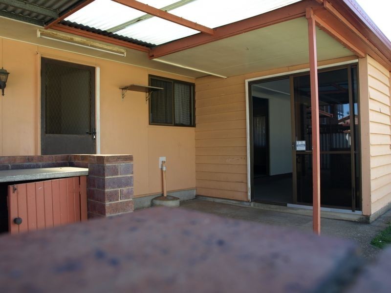 16 Maurice Street, Kallangur QLD 4503