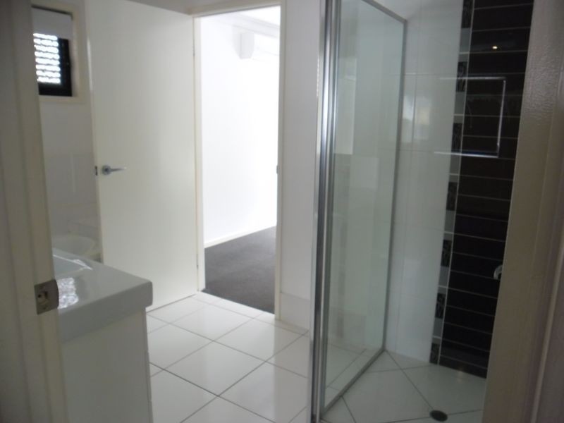 1/24 Ebert Parade, Lawnton QLD 4501