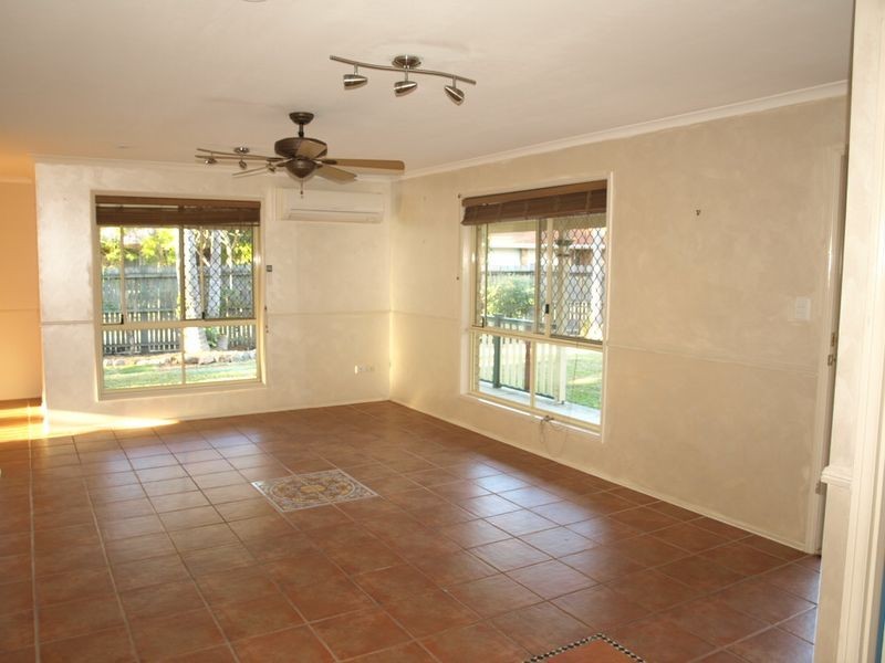 2 Verdon Court, Petrie QLD 4502