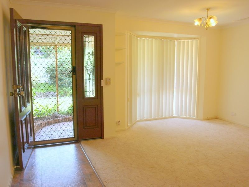 5 Julius Court, Petrie QLD 4502