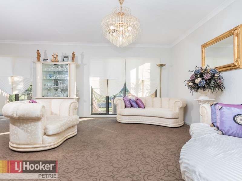 1 Lionheart Crescent, Newport QLD 4020