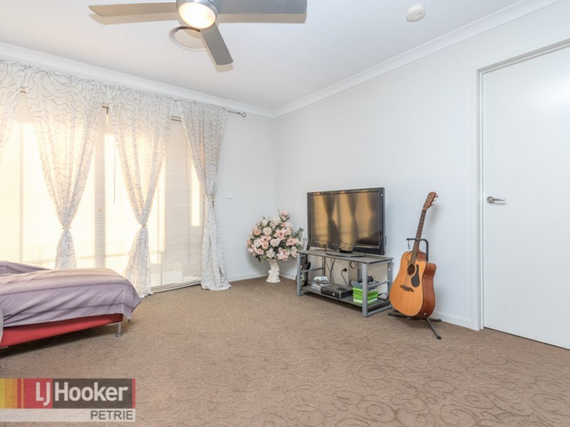 1 Lionheart Crescent, Newport QLD 4020