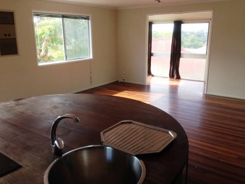 33 Dayboro Road, Petrie QLD 4502