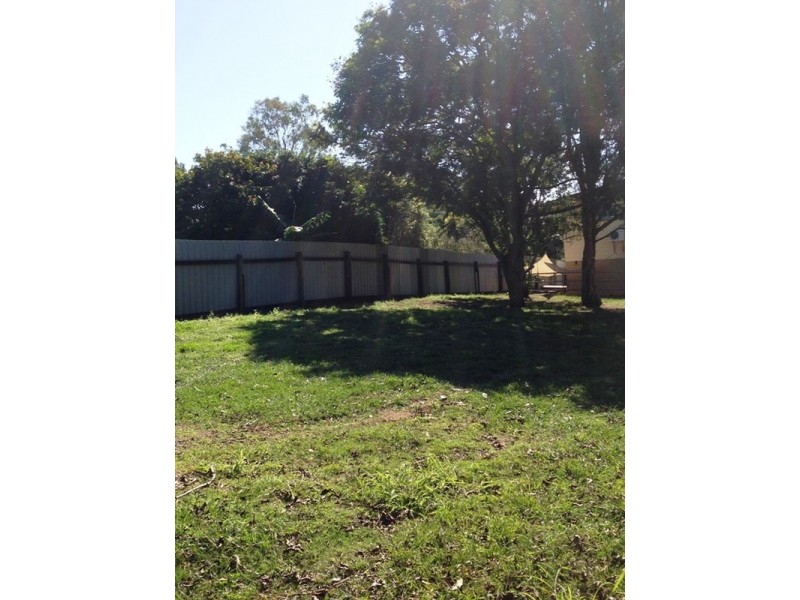 33 Dayboro Road, Petrie QLD 4502