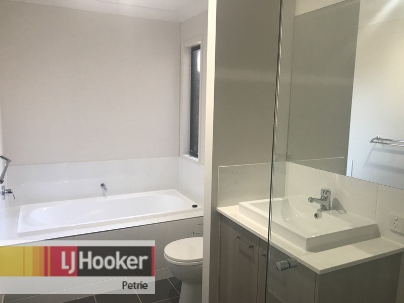 3 Aspire Parade, Griffin QLD 4503