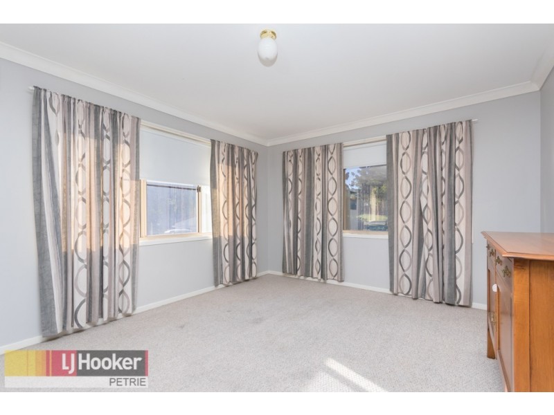 8 Kroning Court, Petrie QLD 4502