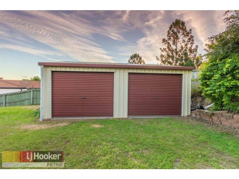 8 Kroning Court, Petrie QLD 4502