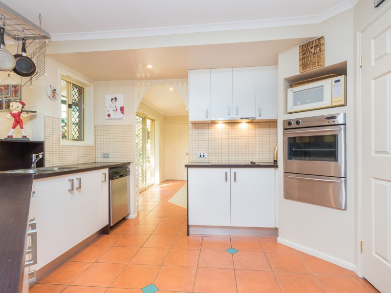 3 Azure Crescent, Griffin QLD 4503