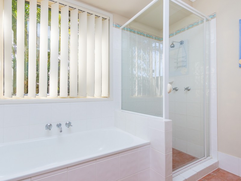 3 Azure Crescent, Griffin QLD 4503