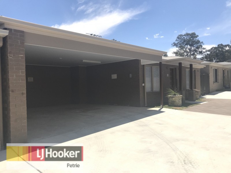 2/28 Young Street, Petrie QLD 4502