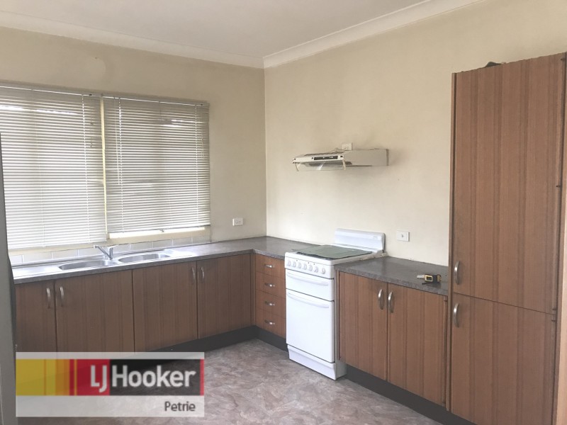 10 O’loan Street, Petrie QLD 4502