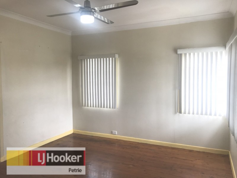 10 O’loan Street, Petrie QLD 4502