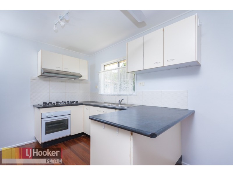 18 Sparkes Road, Bray Park QLD 4500