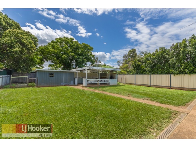 18 Sparkes Road, Bray Park QLD 4500