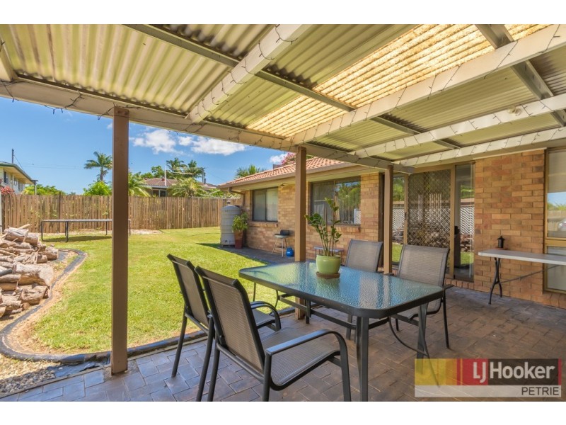8 Ian Court, Kallangur QLD 4503