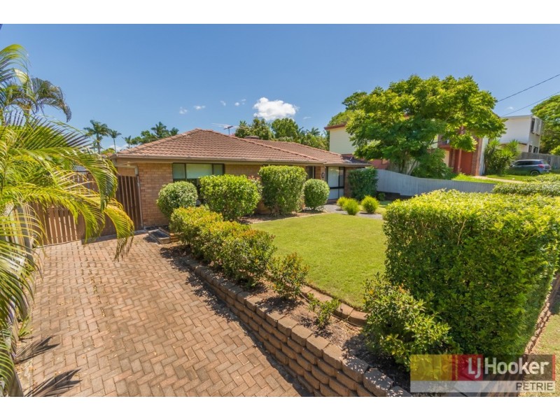 8 Ian Court, Kallangur QLD 4503