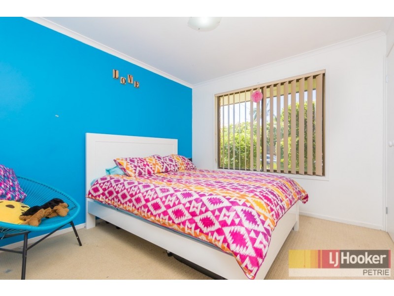 8 Ian Court, Kallangur QLD 4503