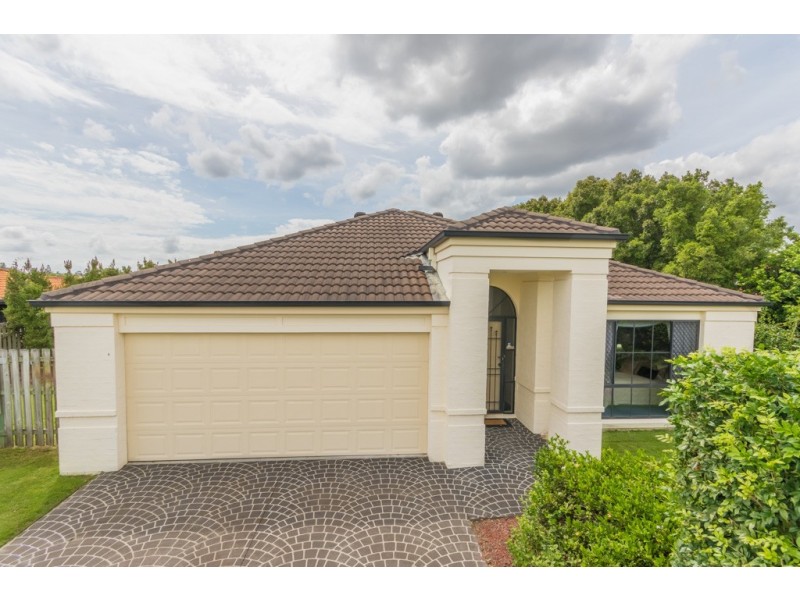 25 Inverpine Court, Petrie QLD 4502