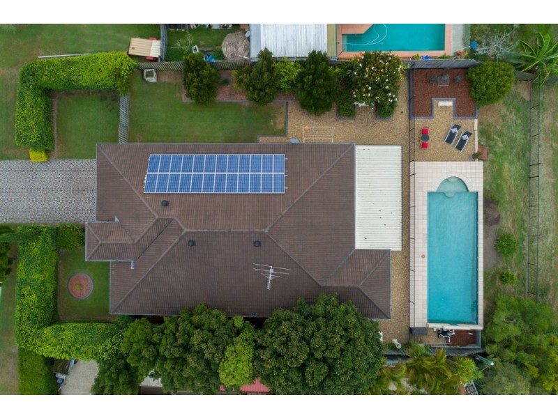 25 Inverpine Court, Petrie QLD 4502