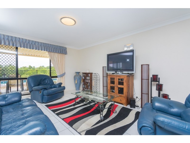 25 Inverpine Court, Petrie QLD 4502