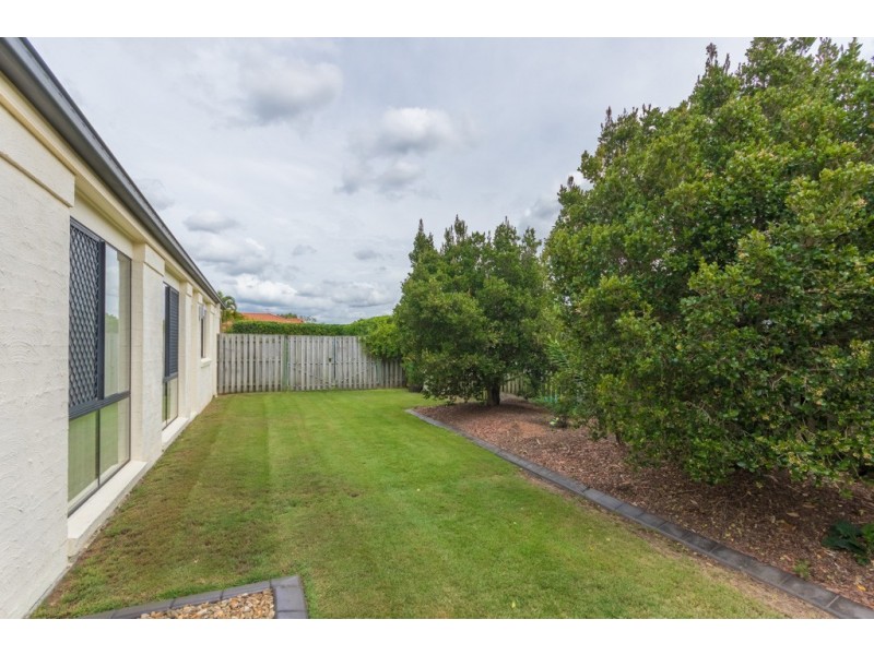 25 Inverpine Court, Petrie QLD 4502