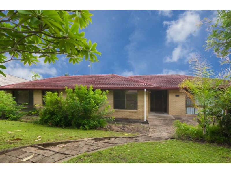 5 Macquarie Drive, Petrie QLD 4502